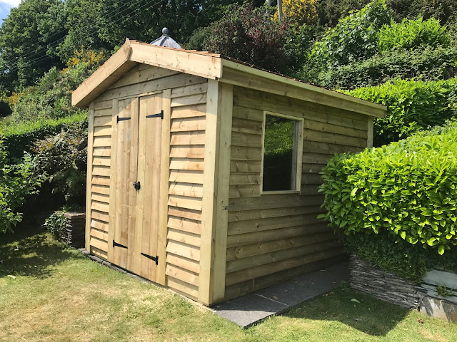 custom build summer house