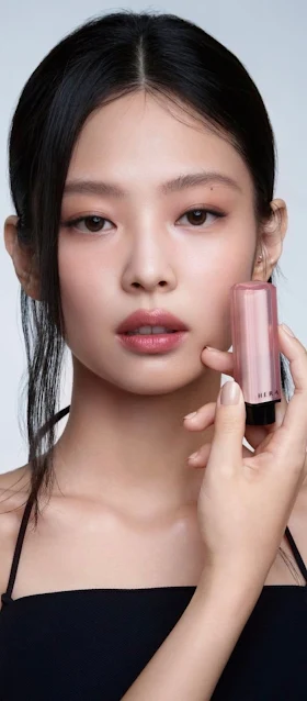 Hera, a South Korean luxury beauty brand owned by Amore Pacific, announced in January 2019 that they had chosen Jennie as their new model due to her "elegant and luxurious image", and confidence