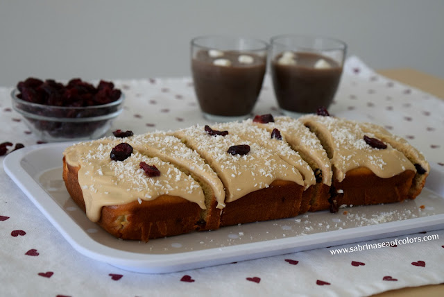 Pan de arándanos rojos y nueces