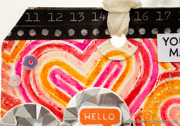 Layers of ink - Valentine's Day Tag Tutorial by Anna-Karin Evaldsson.