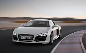 Audi r8 2013 Car Wallpaper 