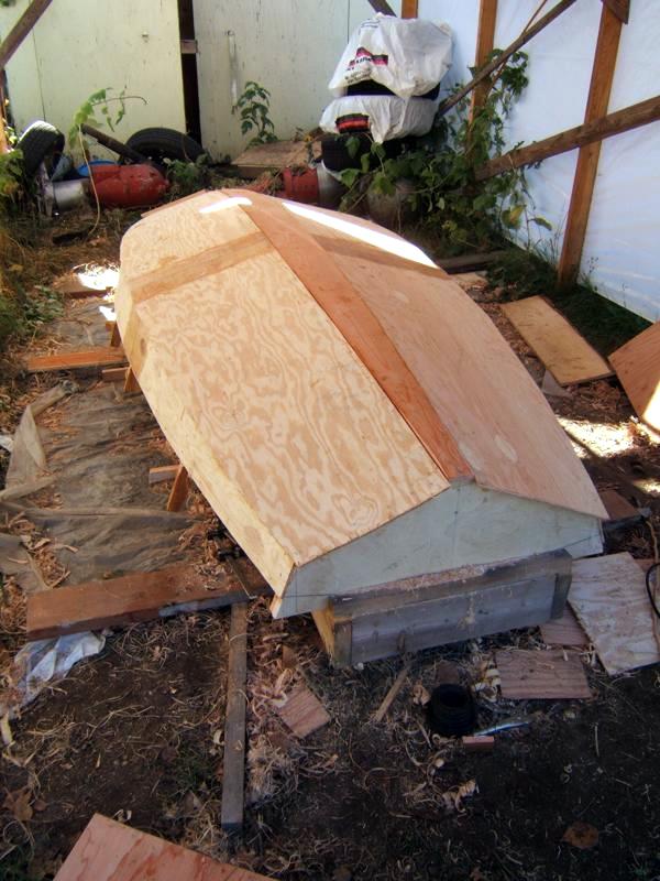 Earwigoagin: Historic Nantais Moth Under Build, British 