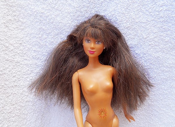 Detangle doll hair