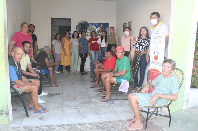 Equipe Creas retoma projeto “Tecendo Laços” no Lar dos Idosos em Caraúbas