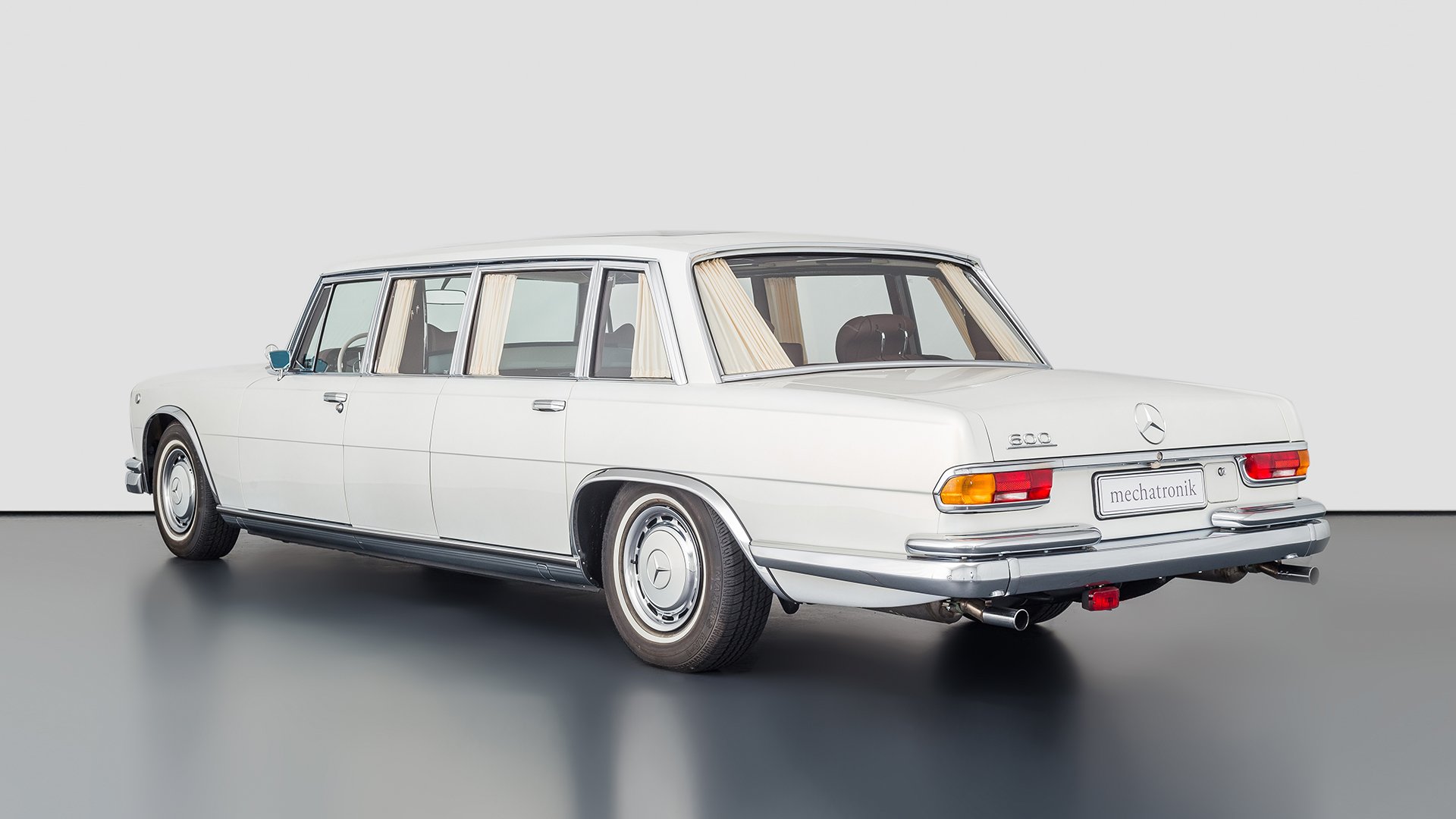 Mercedes-Benz W100 600 Pullmann mit Maybach Interieur