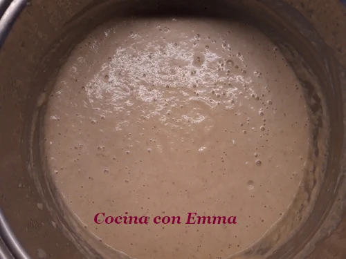 Crema de hinojo y puerro con guarnición de castañas