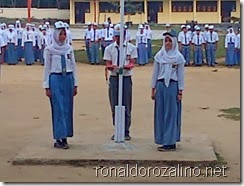 Upacara Pengurus OSIS SMAN 1 Sentajo Raya Kabupaten Kuantan Singingi - Riau (2)