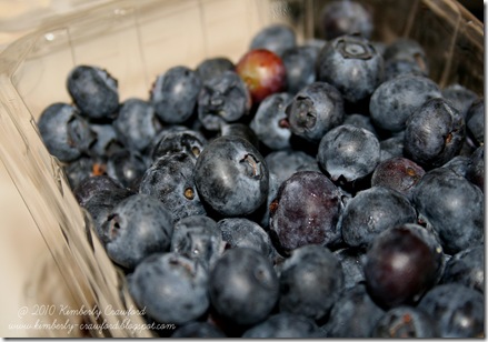 bluerries in basket