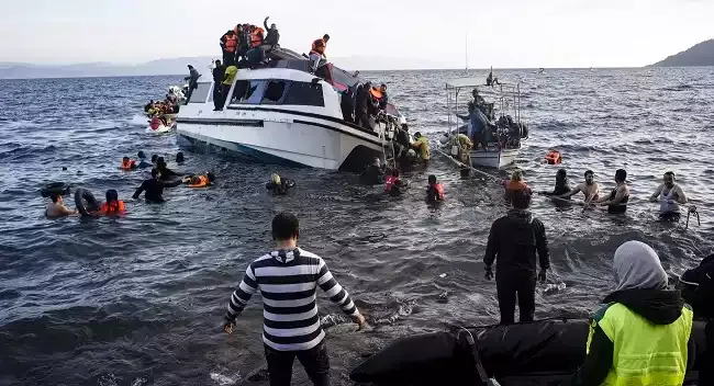 ΠΑΓΚΟΣΜΙΑ ΑΠΑΤΗ ΜΕ “ΠΡΟΣΦΥΓΑ ΠΟΥ ΠΝΙΓΕΤΑΙ.”...!!!