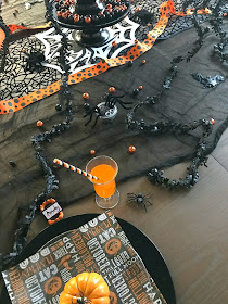 Black and Orange Halloween Party decorating ideas