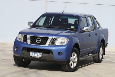 2010 Nissan Navara ST-X Front Angle View