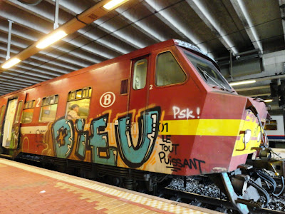 kaos graffiti