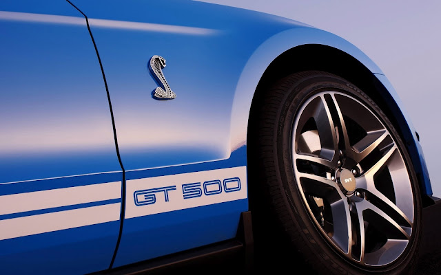 Ford Mustang Shelby GT500 Azul