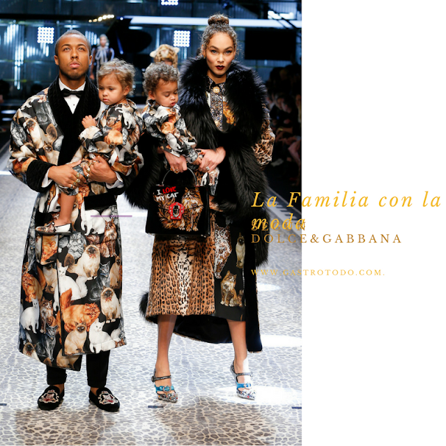 Papá, mamá, e hijos perfectamente coordinados y a la moda