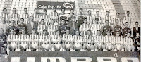 REAL VALLADOLID C. F. - Valladolid, España - Temporada 2001-02 - Foto oficial del Real VALLADOLID en la temporada 2001-2002, en la que se clasificó 12º en la Liga de 1ª División, con Pepe Moré de entrenador