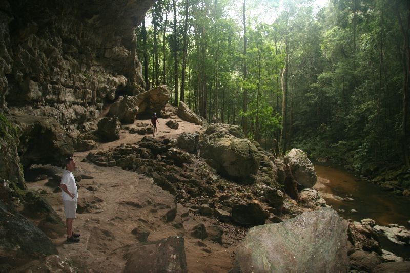 ASIKTAU: Ngeri ! Inilah 5 Destinasi Paling Horor dan Terkutuk