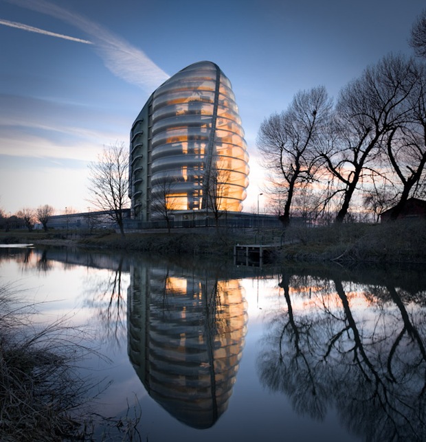 Hrd-architectural-photography-skyscraper-reflection