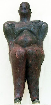 Standing Mother Goddess statuette - from Hacılar in ancient Anatolia, circa 6th c. BCE, late Neolitic Age - at the Anatolian Civilization Musem, Ankara