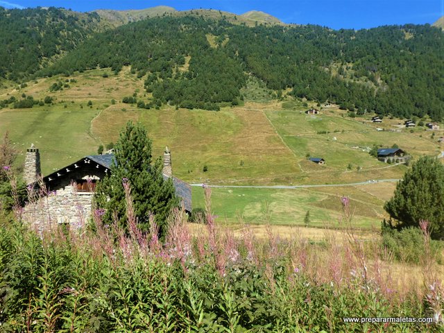 visitar Vall d'Inclas senderismo Andorra verano