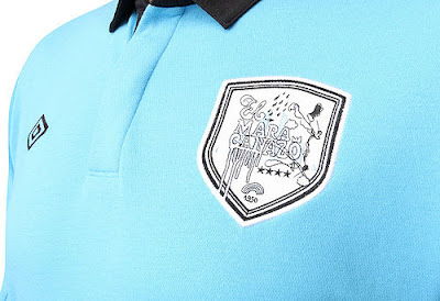 Umbro's World Champions Collection - Detalhe do escudo da camisa do Uruguai