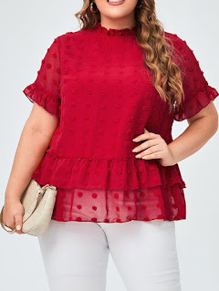 Ideas para combinar una blusa roja si eres gordita