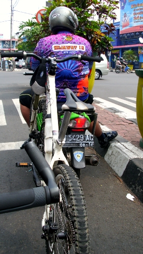 M-Bike Carrier dari jauh