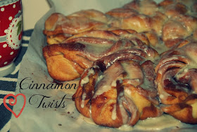 Featured Recipe | Twisted Cinnamon Rolls with Baking and Creating with Avril #SecretRecipeClub #recipe #cinnamonroll #breakfast