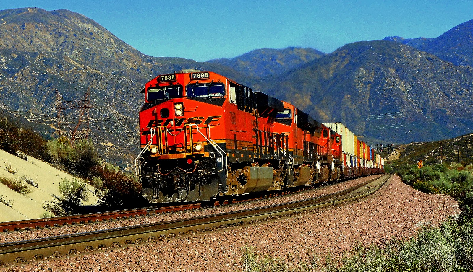 Rails West: BNSF: Pure Power On Cajon Pass