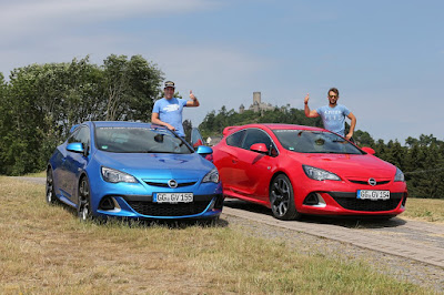 Espargarò και Cardús Οδηγούν το Opel GTC OPC στο Nürburgring