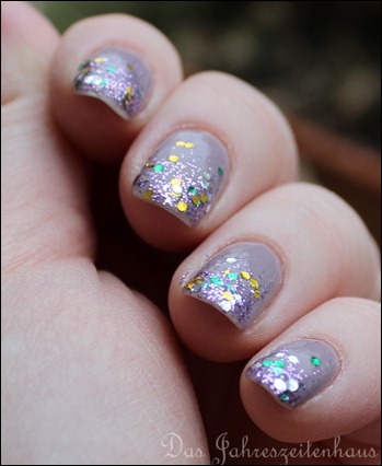 Glittery Tips 4