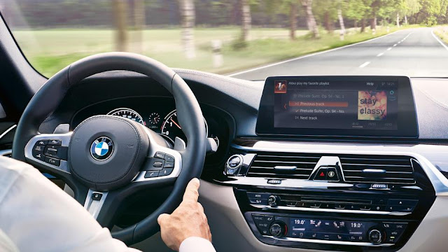 BMWs Warn Drivers Of Speed Traps And Red-Light Cameras
