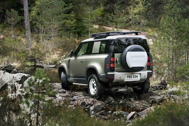 land rover defender 2021