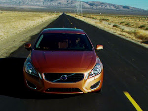 Volvo S60 2011 - Official Pictures (7)