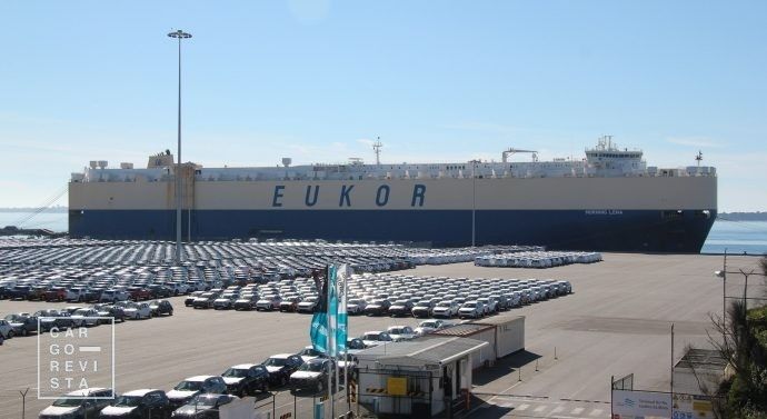 Portugal: Porto de Setúbal opera três navios em simultâneo