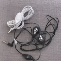 Earbuds are less tangled when kept "tamed" in a pull tab ring.