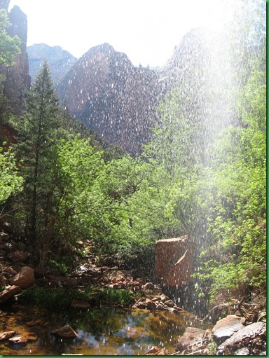 Emerald Pools Hike 037A