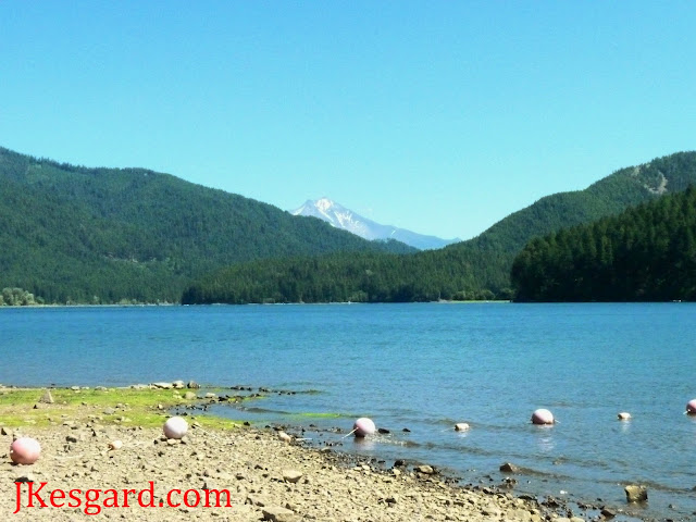 clear blue day view of detroit lake swimming area