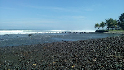 Pantai Yeh Leh