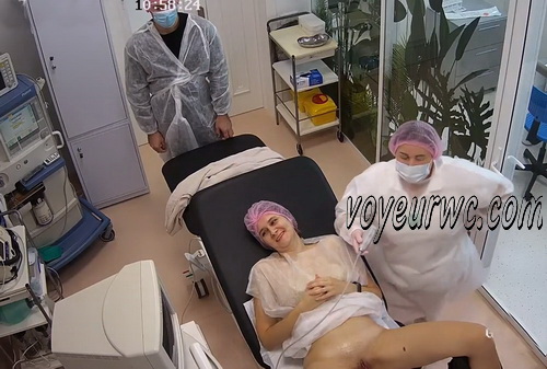 Woman secretly filmed during a Gynecological Examination (Gynecologist Examination 148-155)