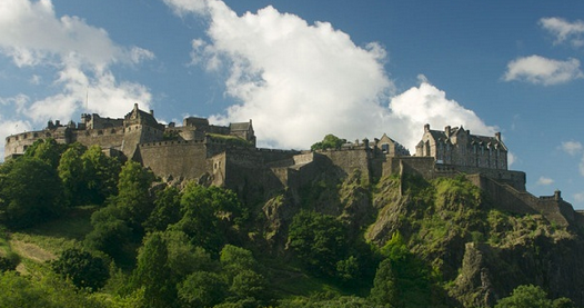 Dunia Seram: Istana Paling Berhantu di Scotland