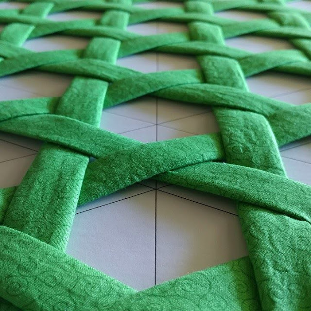 Open hexweave greenery quilt