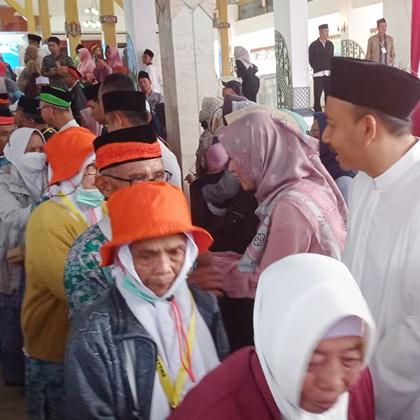 Ngawi terkini, terbaru, hari ini dalam berita Bupati Ngawi bersama Kemenag Ngawi Berangkatkan Calon Jemaah Haji (CHJ) 2023