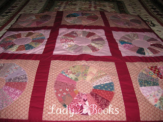 LadyD Books: Quilts
