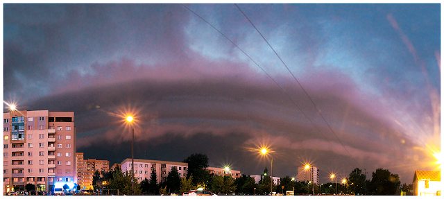 Ogromna chmura szelfowa, która pojawiła się wczesnym rankiem nad Warszawą 08/07/2015