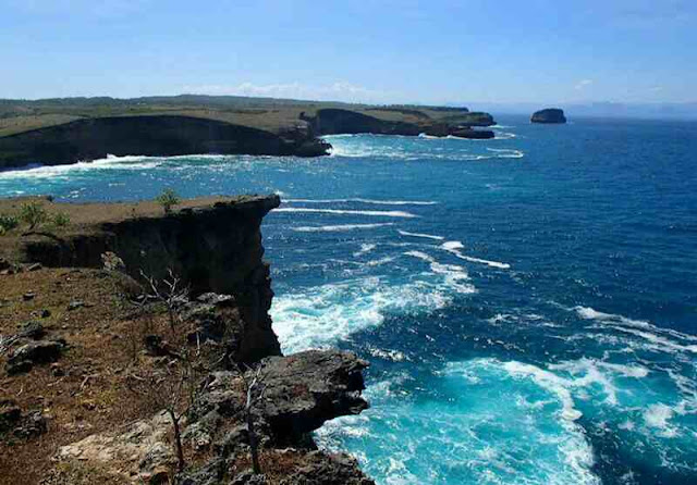 Wisata terbaru dan masih alami pantai penyisok lombok timur