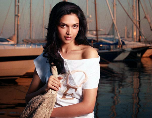 Deepika Padukone Wallpapers Free Download