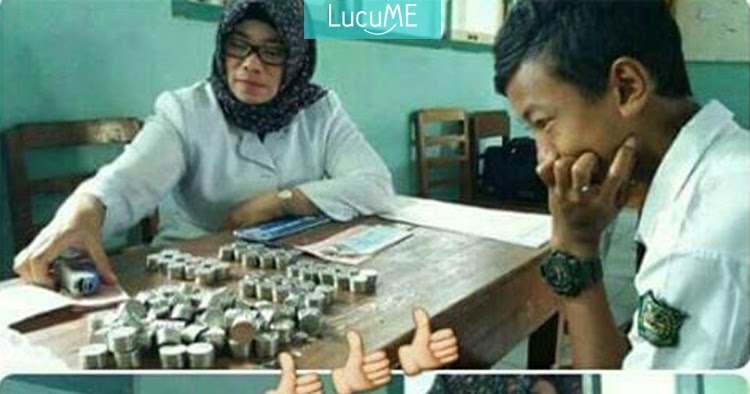 Siswa Ini Daftar Sekolah Pakai Uang Recehan Hasil Tabungan 