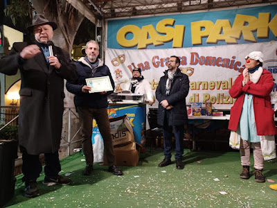 Oasi Park – Roma. Il dott. Gianluca GUERRISI, Segretario di Presidenza Nazionale dell’Associazione ARGOS Forze di POLIZIA, riceve dal dott. Umberto PUATO, Presidente dell’Associazione CulturAmbiente , l’attestato di MISSIONARIO di PACE – Premio San Francesco 2022