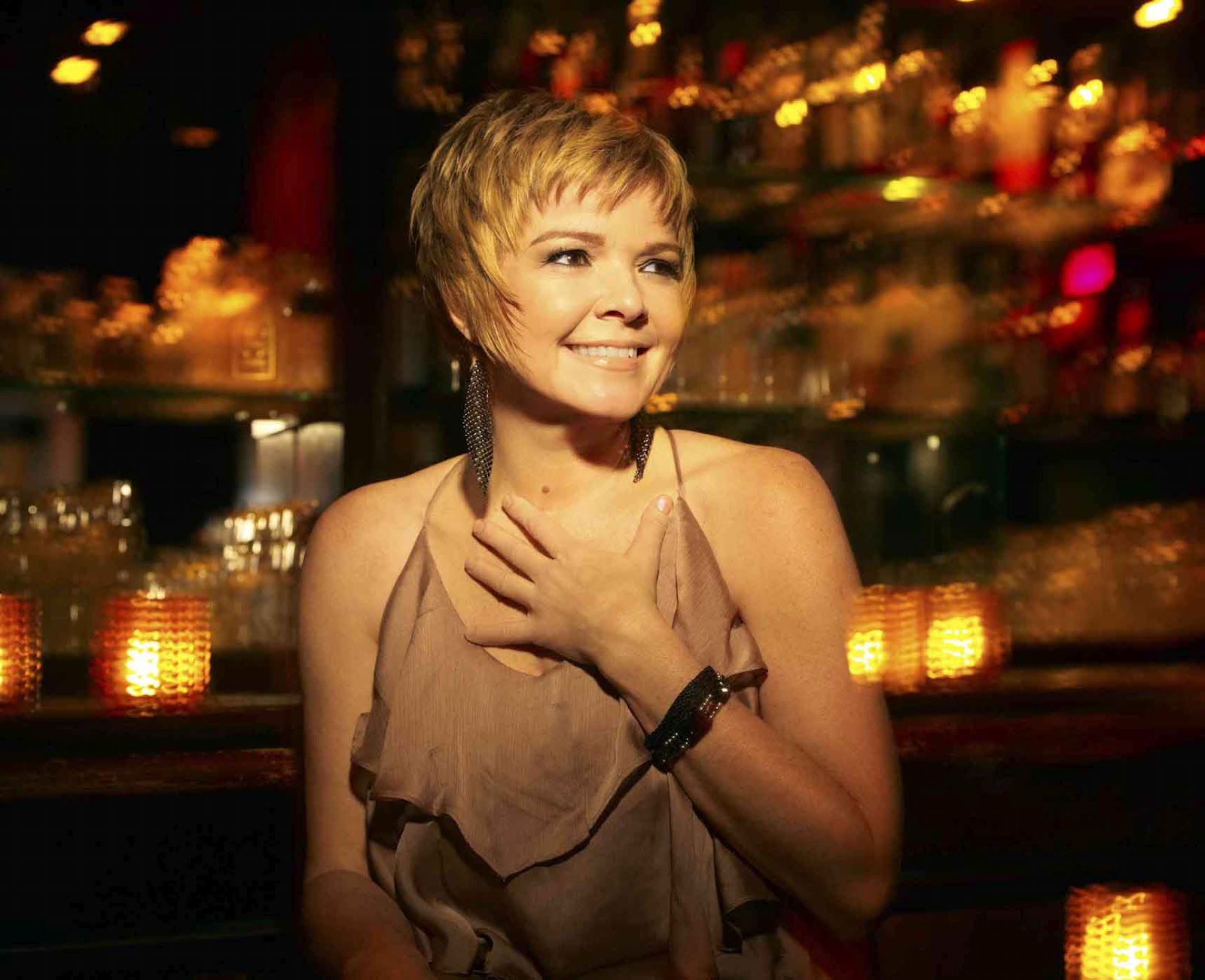 Download this Karrin Allyson picture