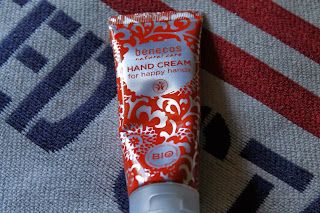 crema mani Benecos